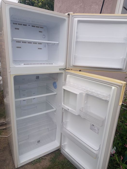 Продам холодильник Samsung