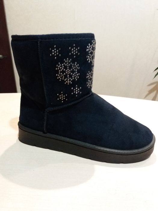 Сапоги,уги зимові 35р.