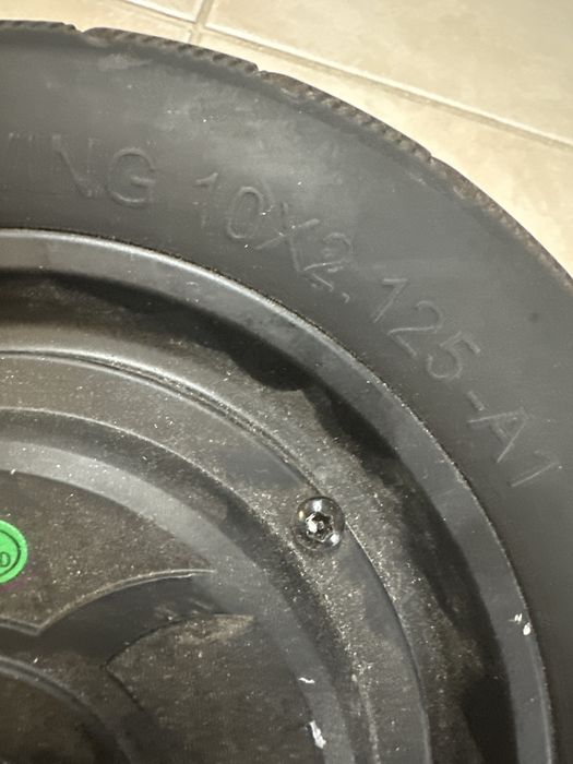 Vendo roda motor trotinete  mais roda traseira 30€