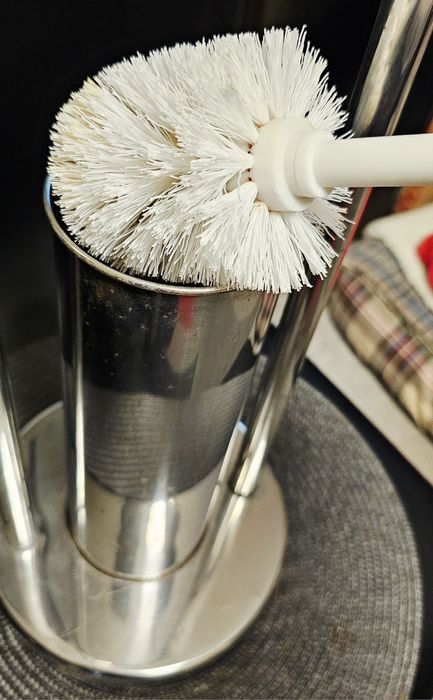 Stojak na papier toaletowy + szczotka do wc 2w1