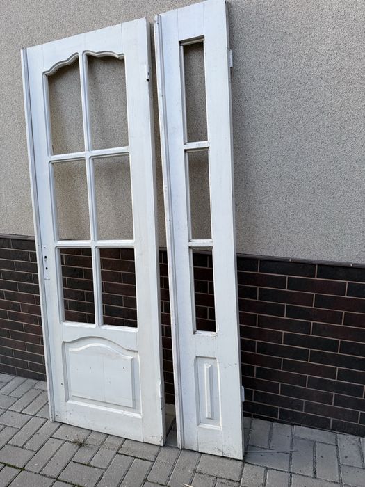 Двері міжкімнатні подвійні з натурального дерева.