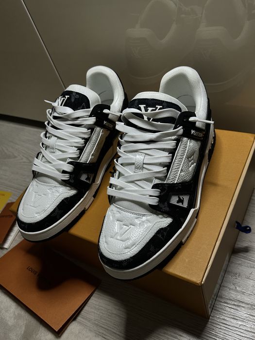 Louis Vuitton trainer