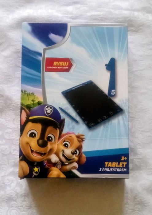 tablet z projektem, psi patrol, rysowanie, malowanie, pieski, bajka
