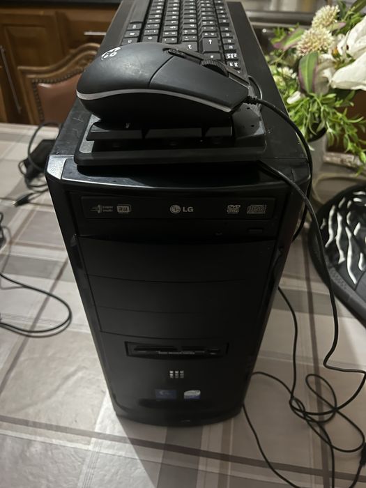 Teclado e Rato com Fio TACENS – Conjunto para PC e Torre de Computador