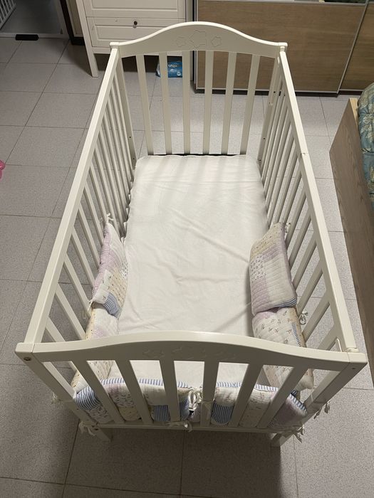 Berço Estrelas Branco 120x60cm com colchão