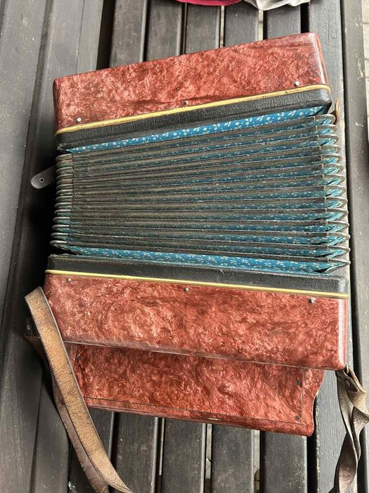 Музичний інструмент