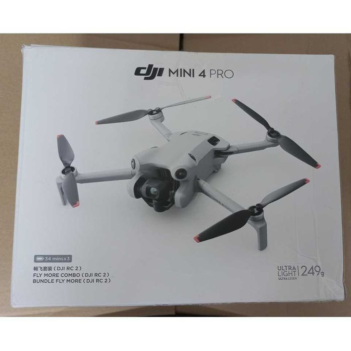 O drone DJI Mini 4 Pro vem com o seu combo Fly More e RC