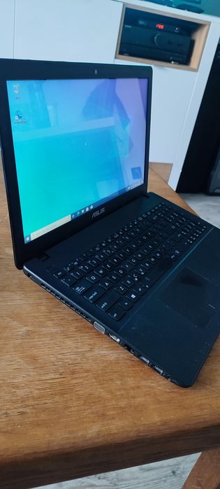 Laptop Notebook Asus 15.6 cala intel i3 8GB RAM dysk SSD+ HDD Karta graficzna NVIDIA GeForce GT710 + GRATIS myszka bezprzewodowa i torba
