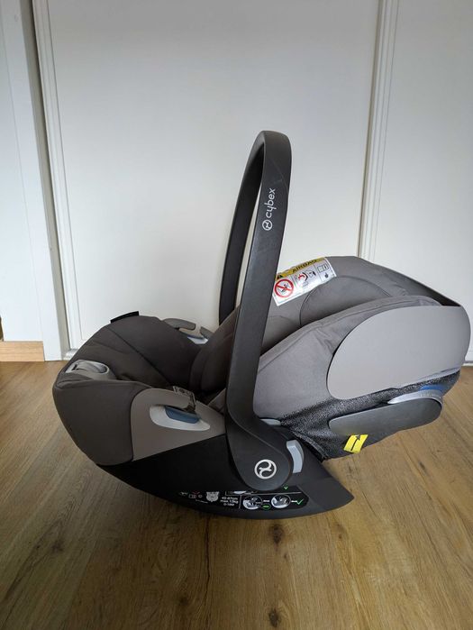 Conjunto ovo e carrinho Cybex - Ovo Cloud Z i-Size e Carrinho Mios