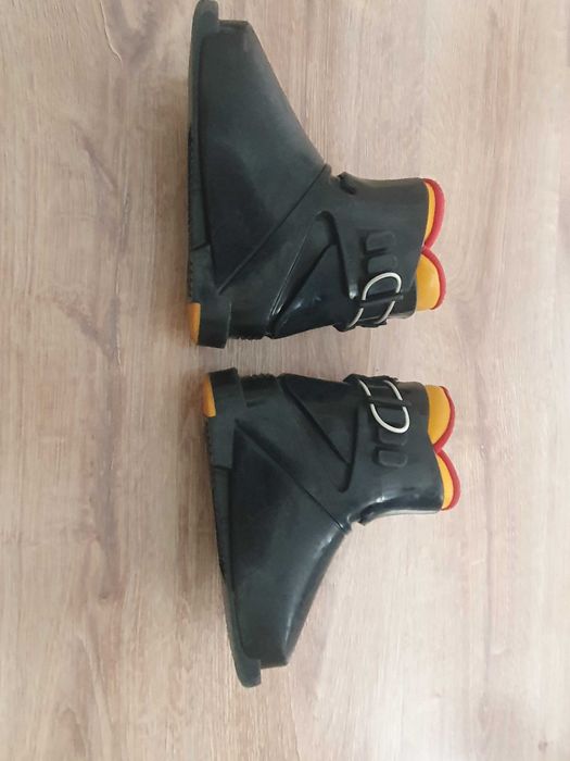 Dzirciece buty salomon r27