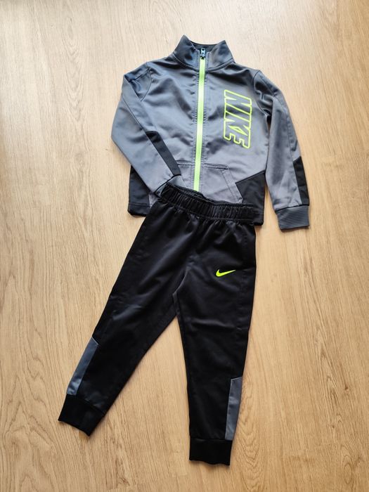 Dres Nike rozmiar 92/ 98