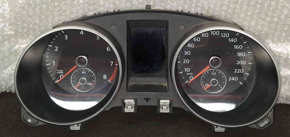 Quadrante / Painel de Instrumentos 5K0920870F - VW GOLF VI