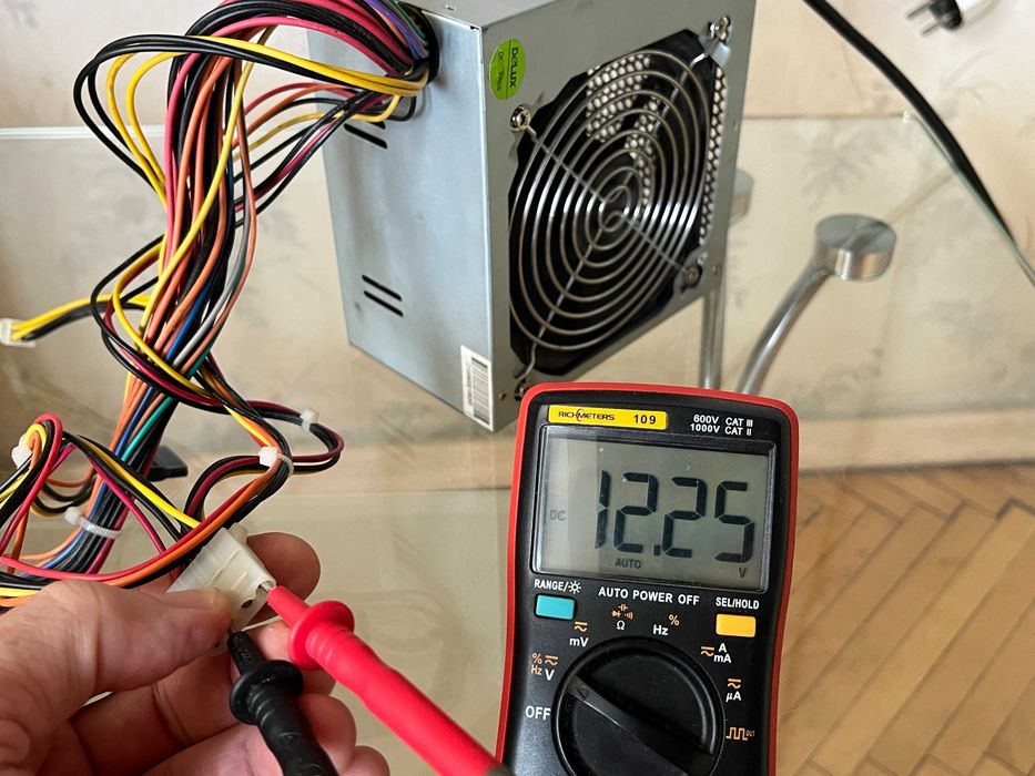 Блоки питания 350-400Вт.