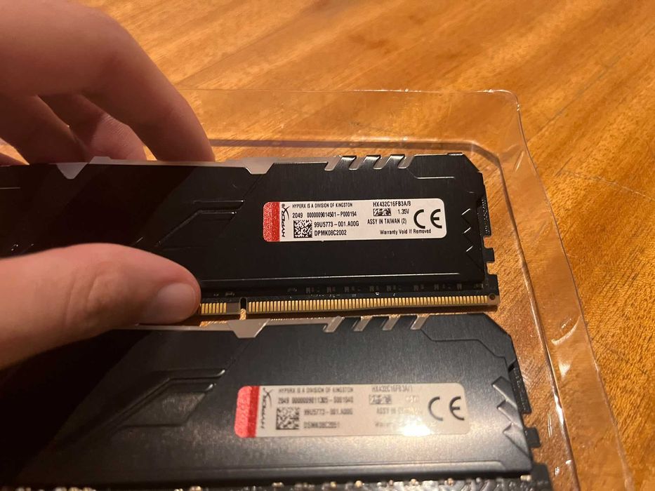 Memória RAM 16GB (2x8GB) DDR4 HyperX Fury 3200MHz RGB