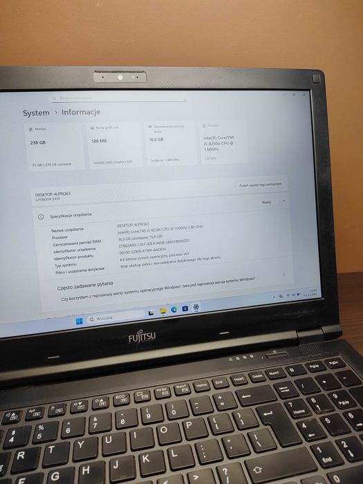 LAPTOP | Fujitsu LifeBook | 15,6" FHD | i5-8250U | 16GB RAM | 256SSD