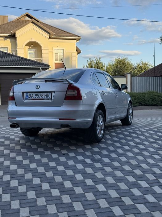 Продам шкода октавия 1.8