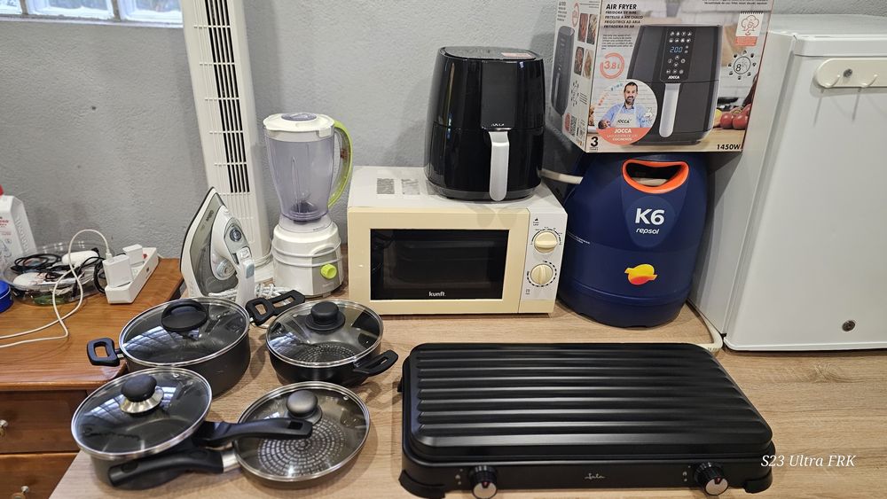 Electronics and Kitchen440810043479828482