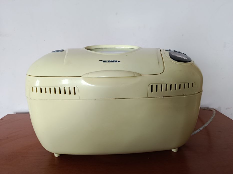 Хлібопічка електрична ALPARI  ВМ-255 W