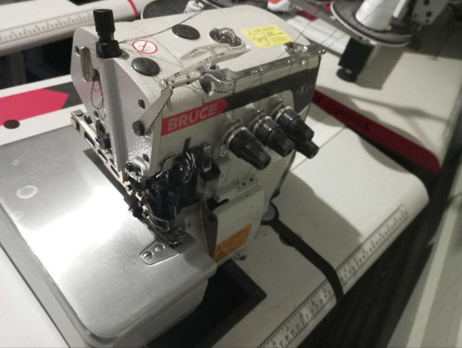 Промышленный оверлок 4-х нитка Bruce X3