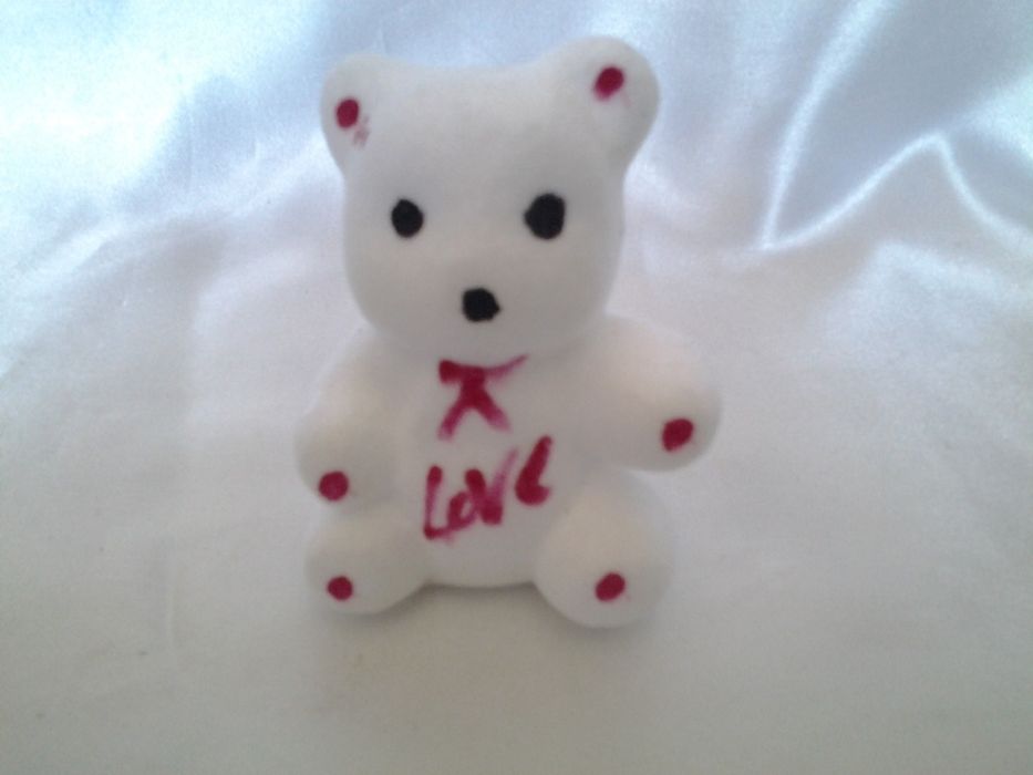 Мишка из пенопласта