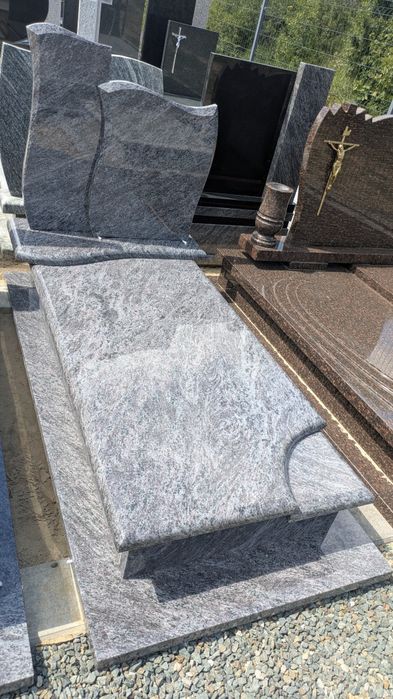 Nagrobek pomnik granitowy orion 90x190 montaż przed 1 listopada