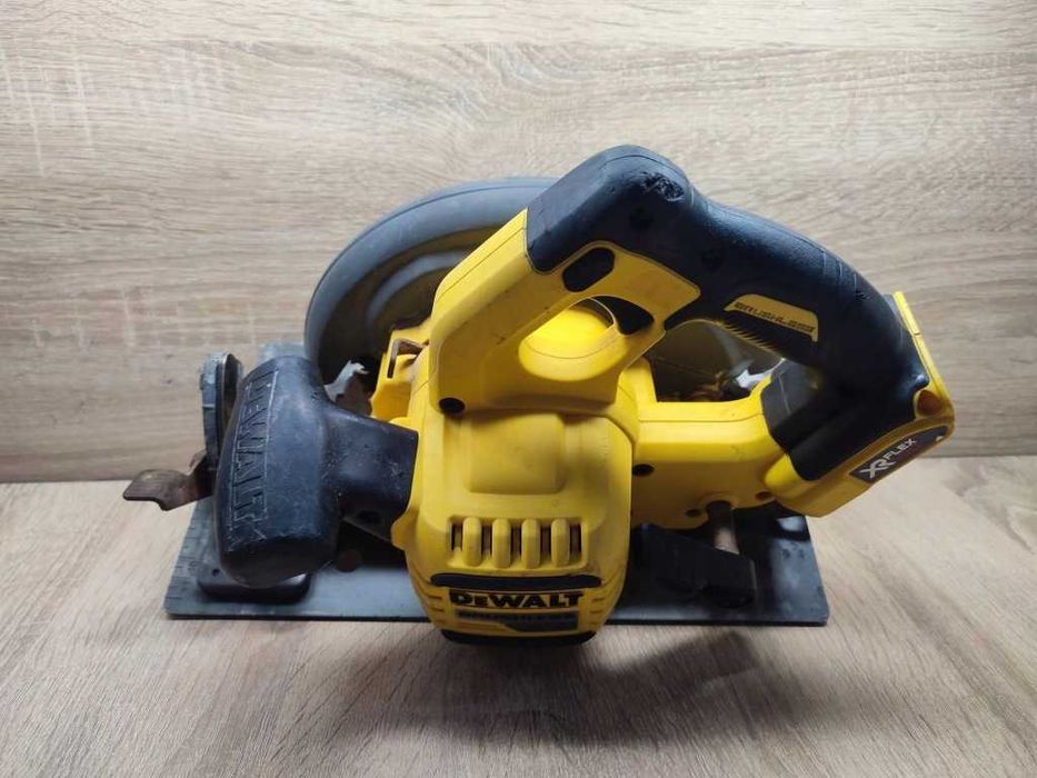 Pilarka tarczowa DeWalt DCS575 BODY