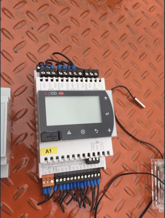 Контроллер Carel  (P+D000NH1D)