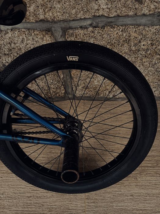 Bmx profissional  montada ás peças