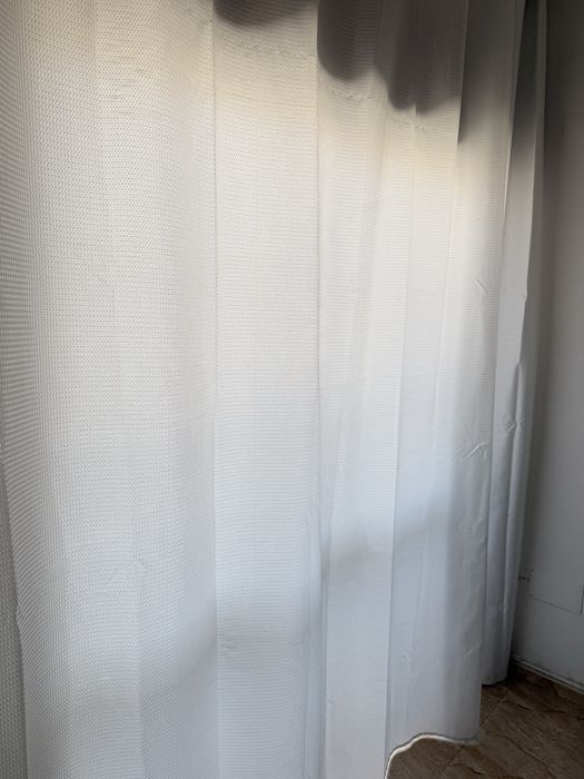 Cortinado branco brilinate  com varao