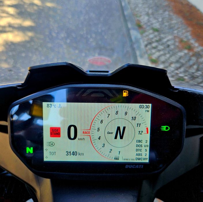 Ducati Panigale V2 2024