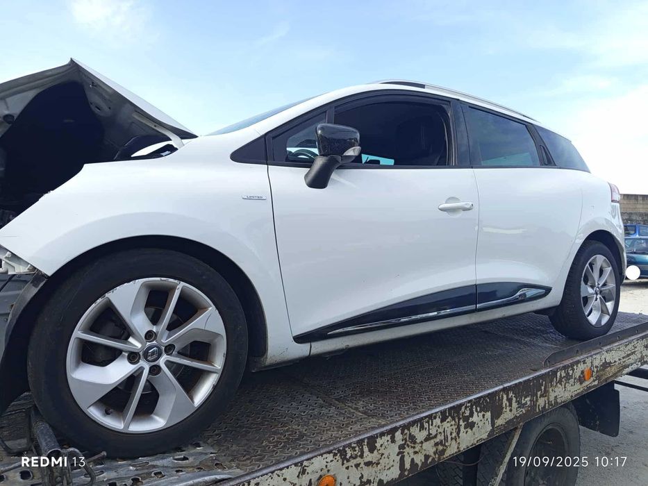 Renault Clio IV Sport Tourer 1.5 dci ano 2016 para peças