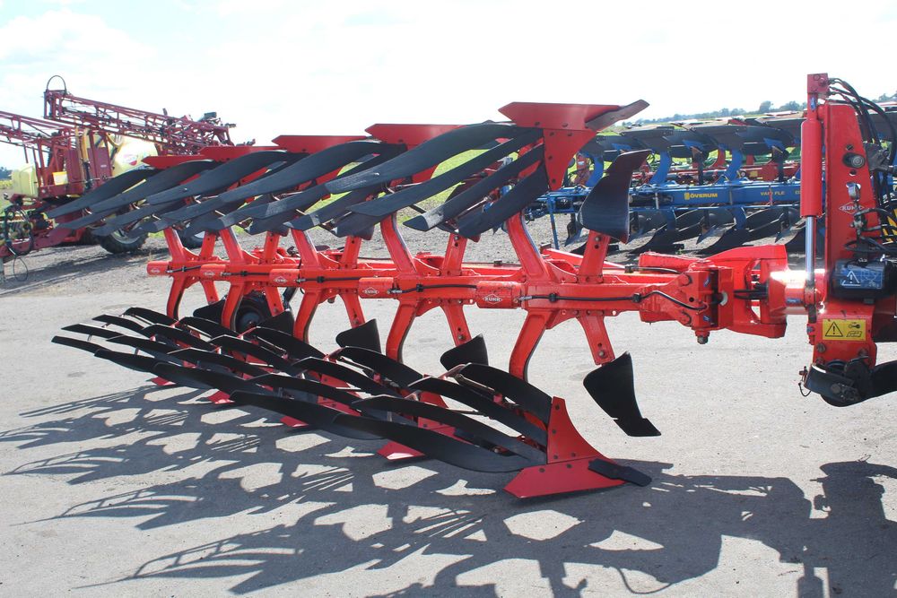 Pług Kuhn 4+1 Vari Master 152 kverneland overum 122 Ażur 5 skibowy 153