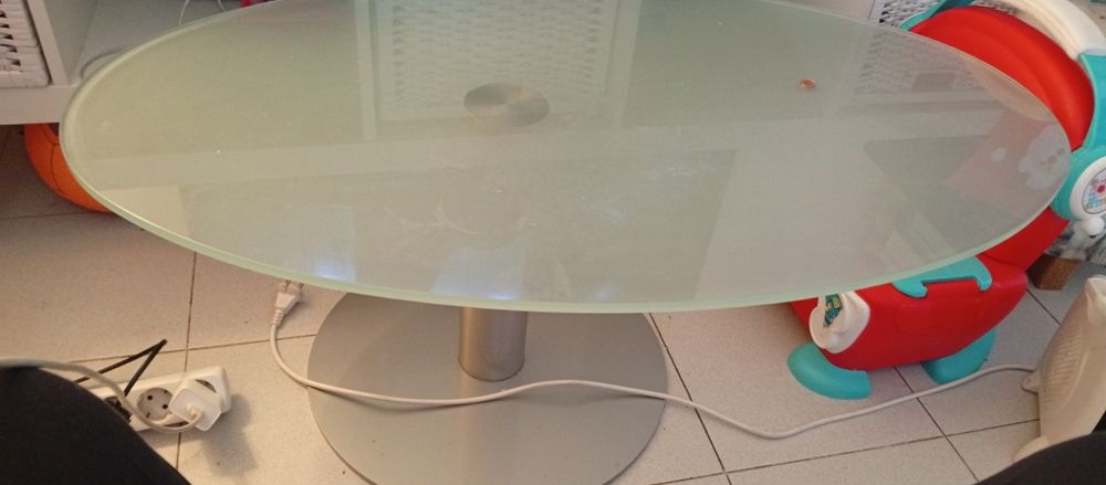 Mesa de centro oval