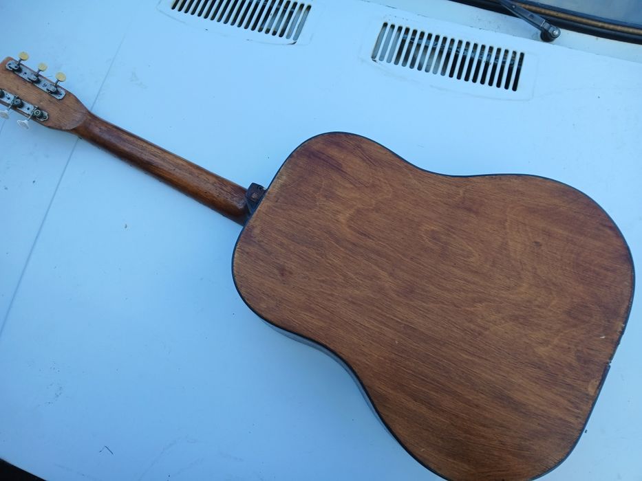 Гитара шести струнная б.у. акустическая 6-ти струнная гитара