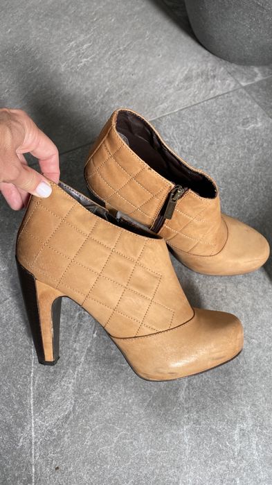 Beneton ботильони