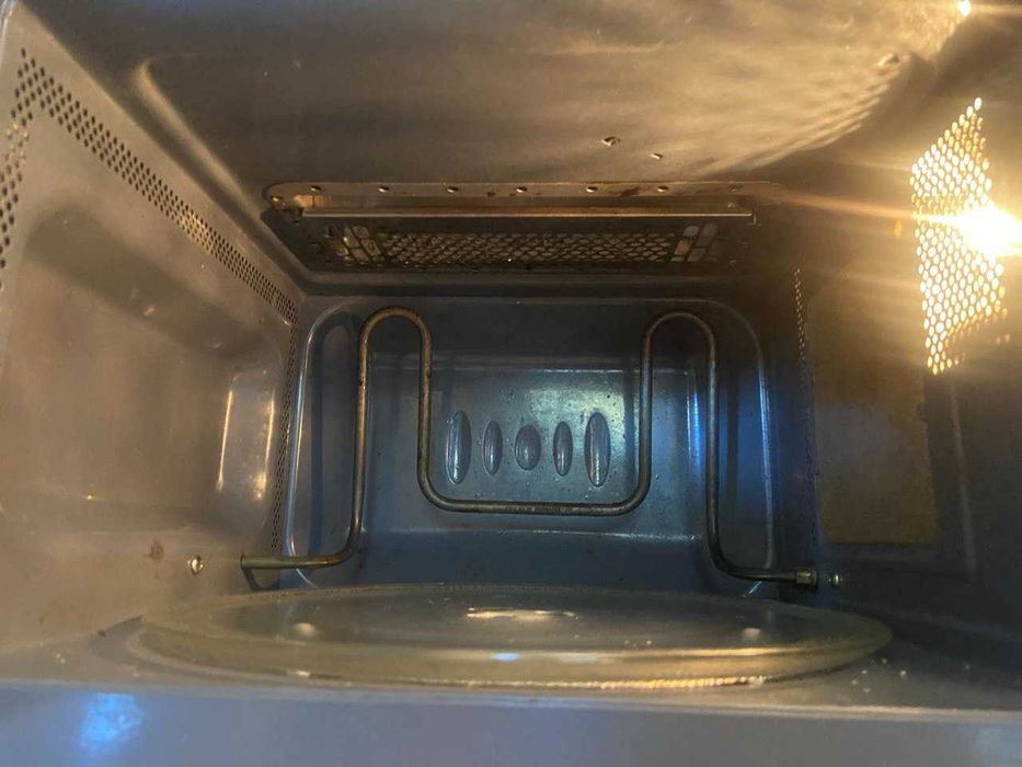 Мікрохвильова піч LG MH-6346PQM