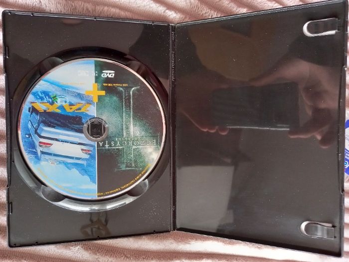 Film DVD "Taxi 3" oraz "Egzorcysta - początek"