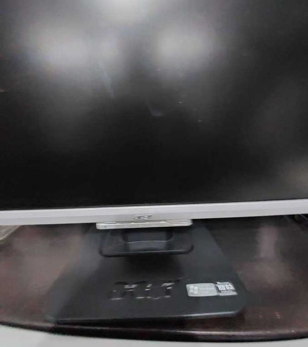 Monitor Acer de 19 pulgadas como nuevo64297543613186122