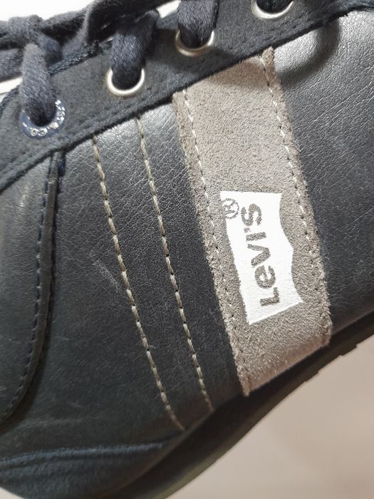 Levi's чоловічі шкіряні кросівки сині оригінал р. 42