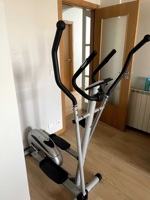Bicicleta Elíptica (Comprada na Sport Zone) – Em Bom Estado!!