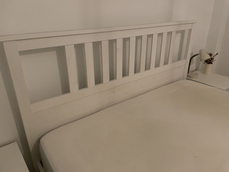 Cama HEMNES 1.60x2.00 (sem colchão)
