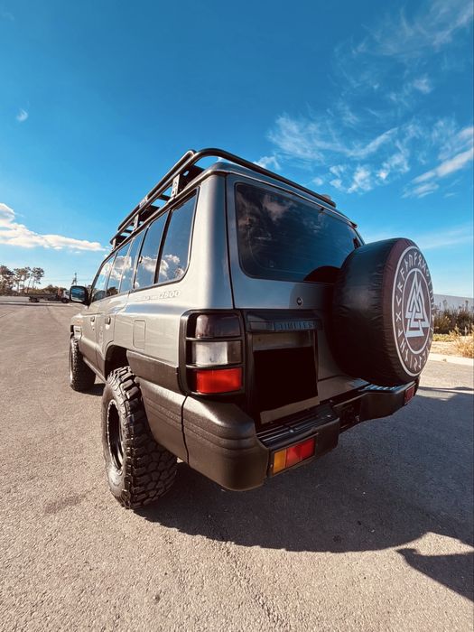 Mitsubishi Pagero 2800 GLS (longo, abas largas) muito estimado!