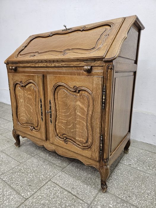 Ładny francuski sekretarzyk ludwikowski /