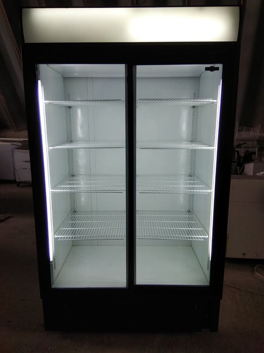 Холодильна шафа вітрина UBC Superlarge LB 1300л Антрацит. Гар.2 міс