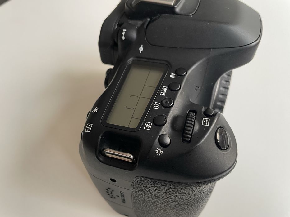 Canon EOS 80d com todos os acessórios