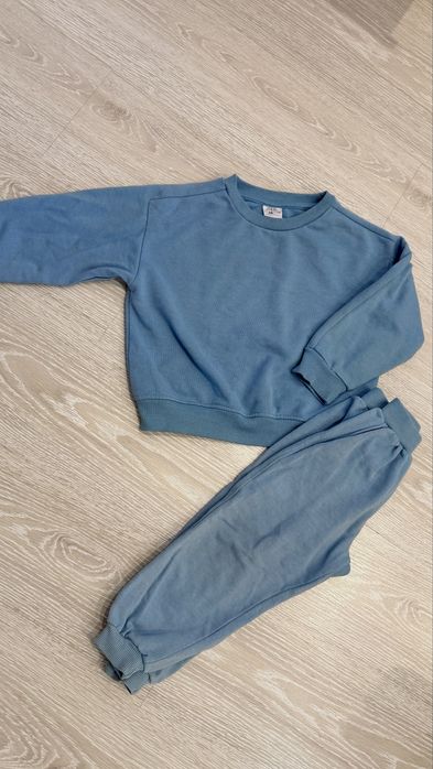 Костюм zara 104