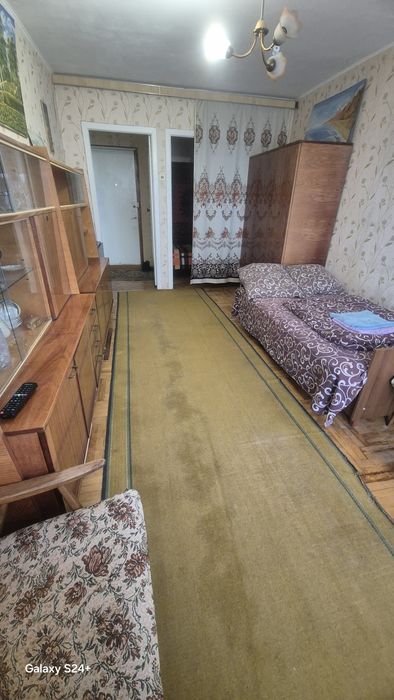 Ретро квартира за помірну ціну в колоритному районі  Борщагівка.