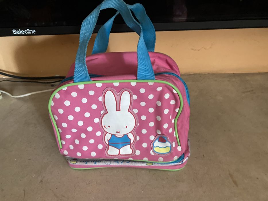 Lancheira da Miffy Nijntje como nova