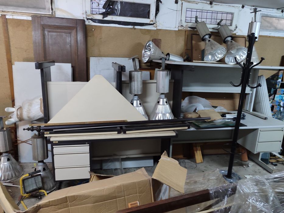 Vende se recheio de armazém