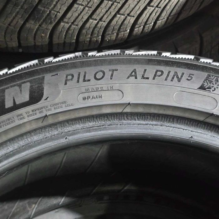 Зимові шини Michelin pilot alpin 5 255/45 r18 103v